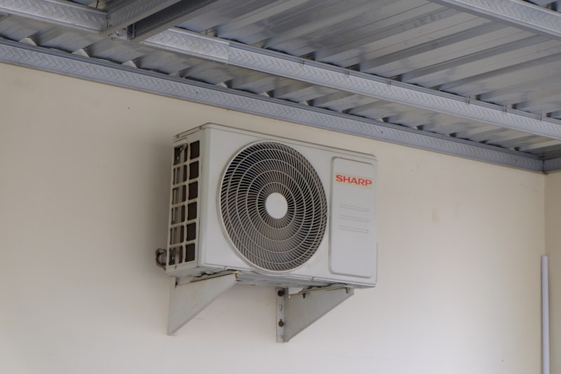 Aircon making noise — wall mounted aircon unit